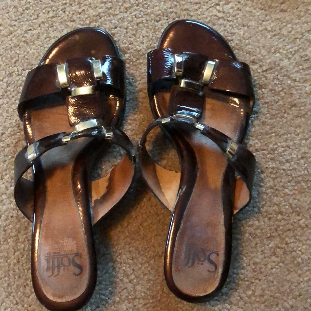 Sofft Brown and gold slides